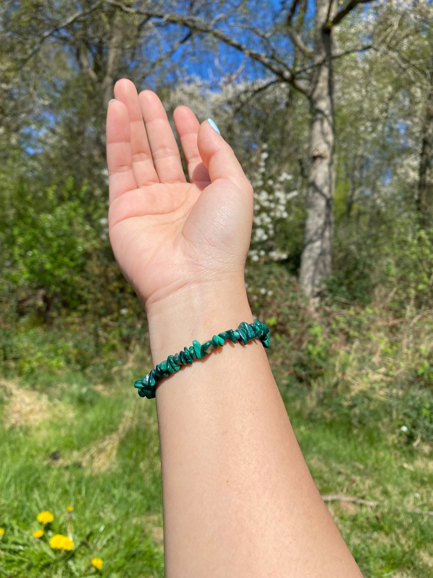 Naturlig malakit grus armband
