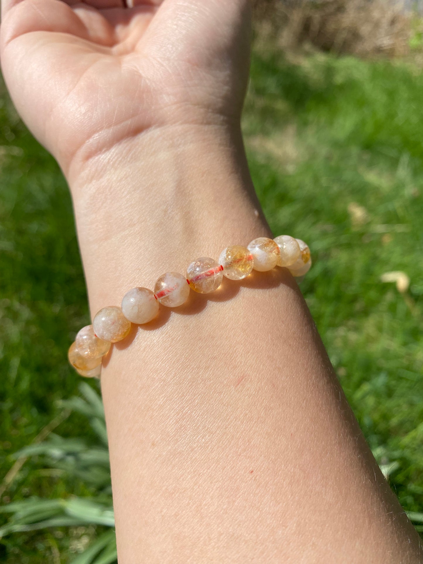 Naturlig snö gyllene kvarts armband