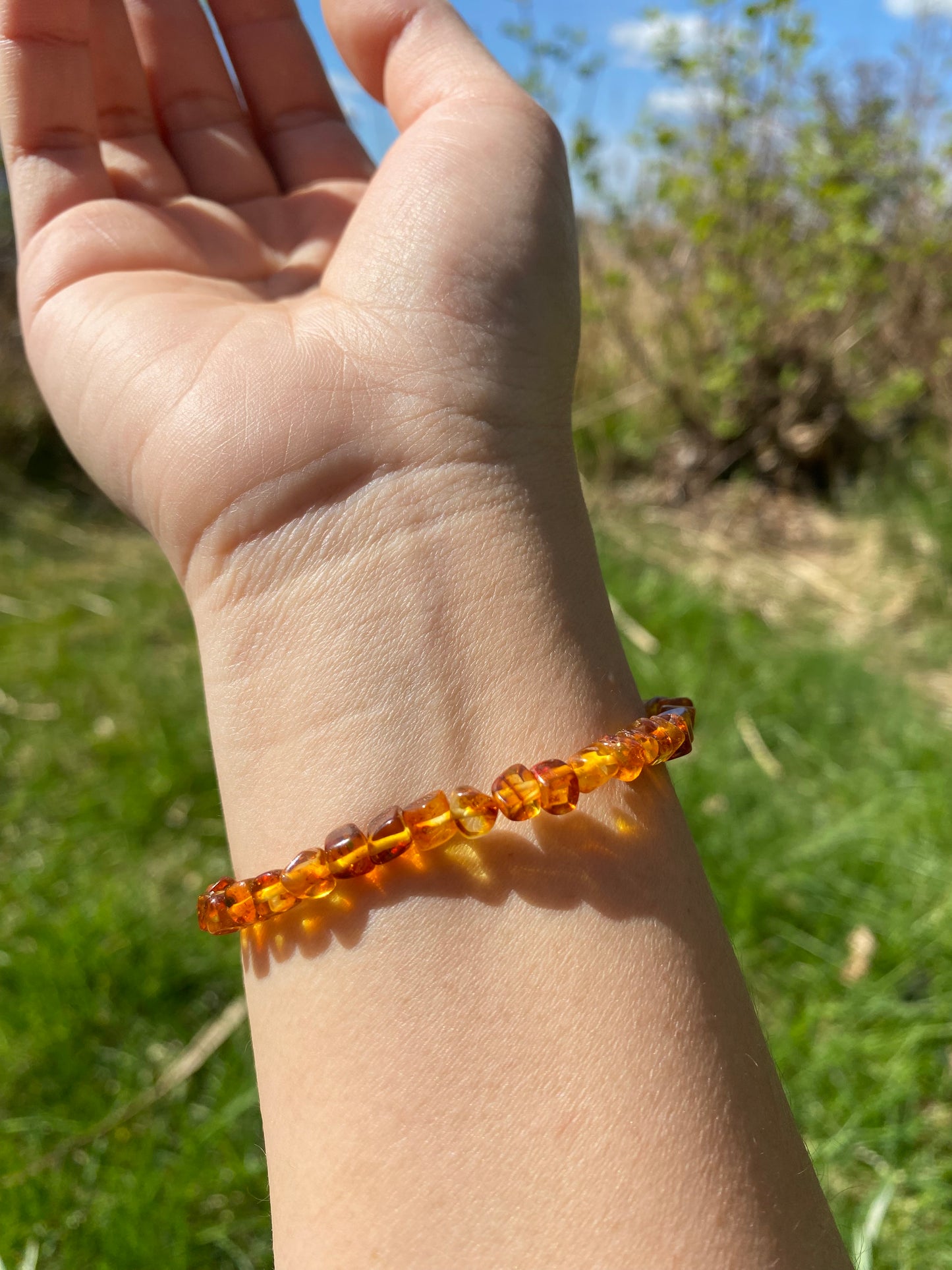 Natural amber square bracelet