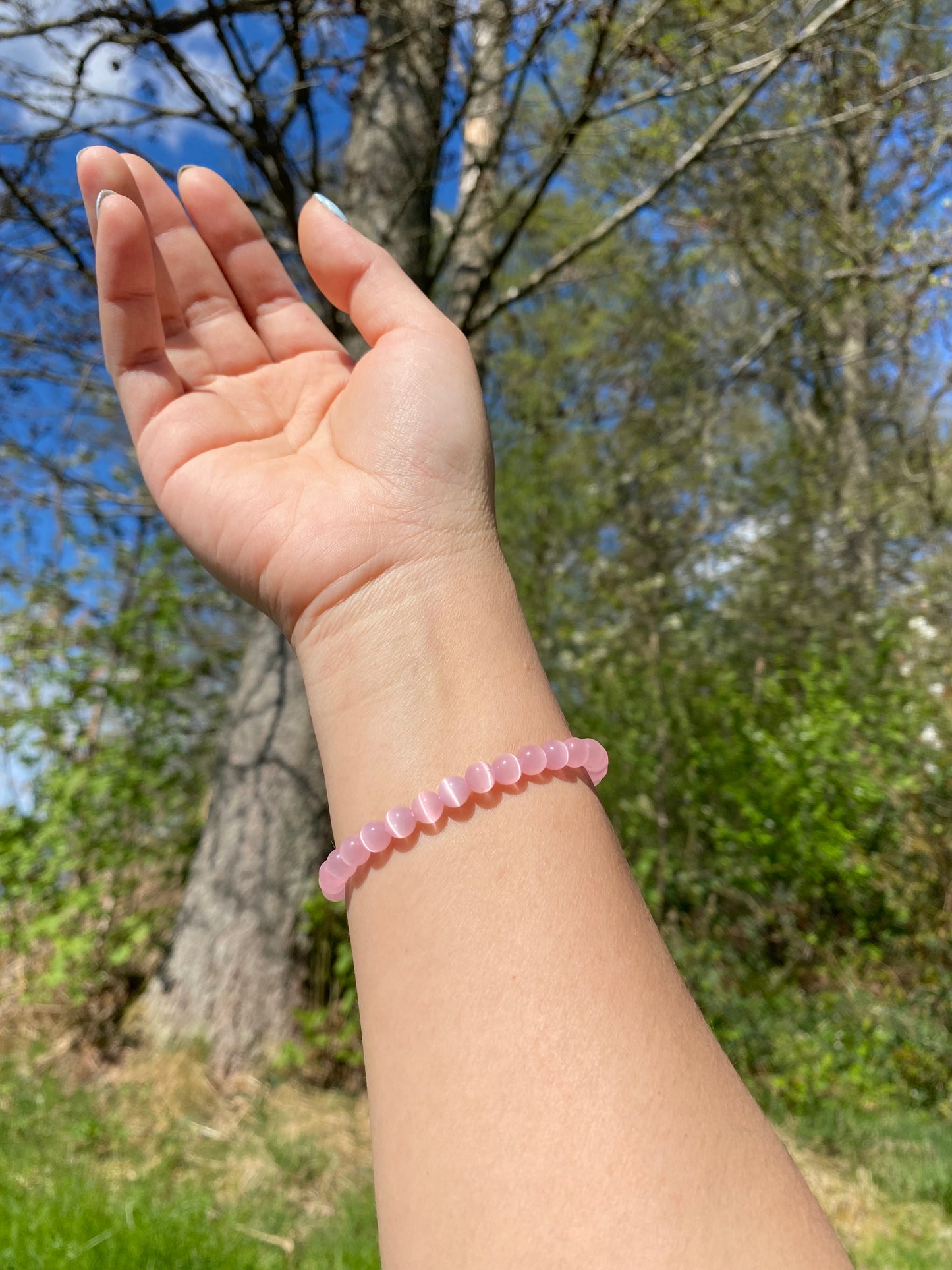 Mörkrosa kattögonsten armband