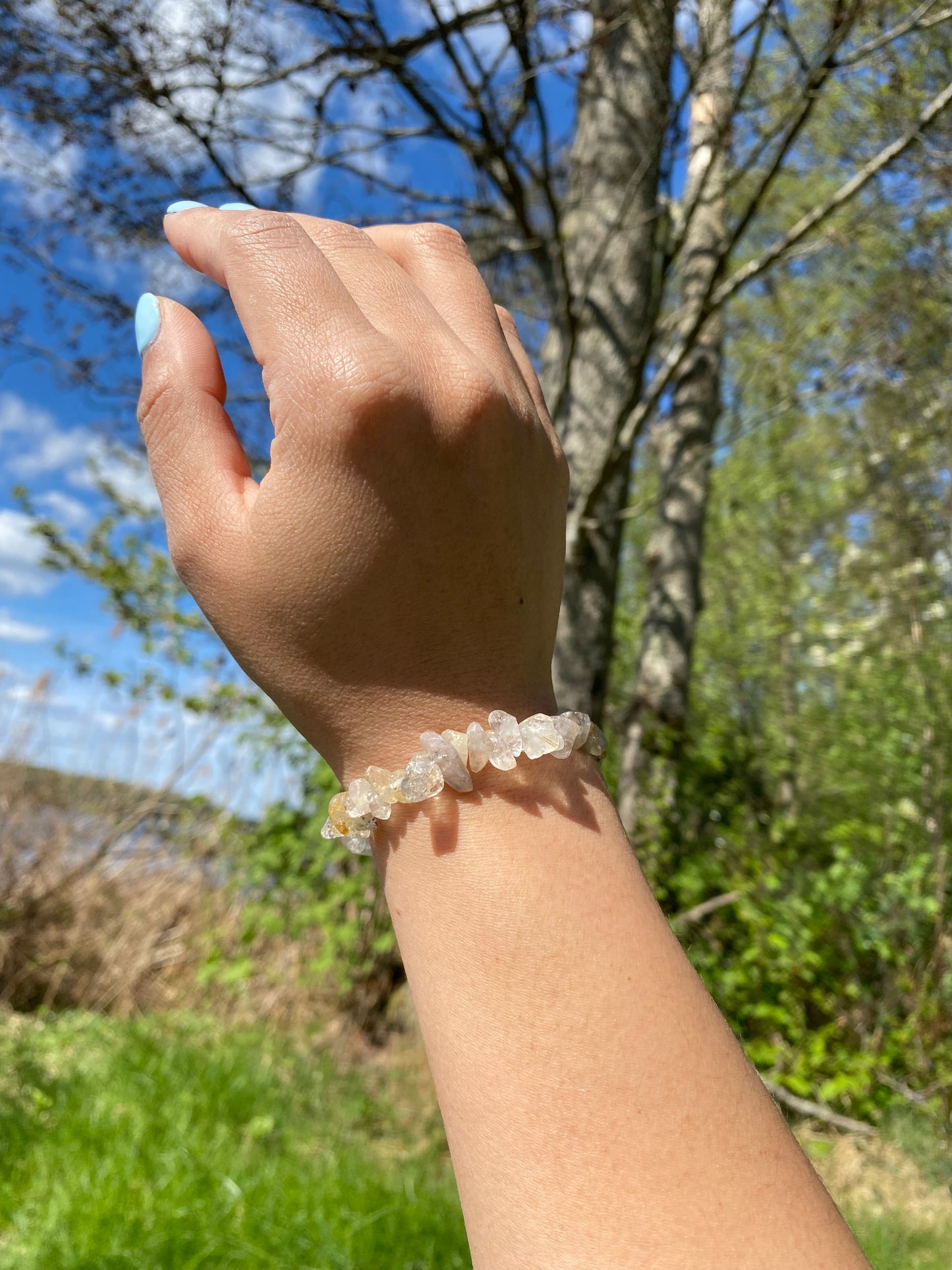 Naturligt guldrutilerat kvarts grus armband