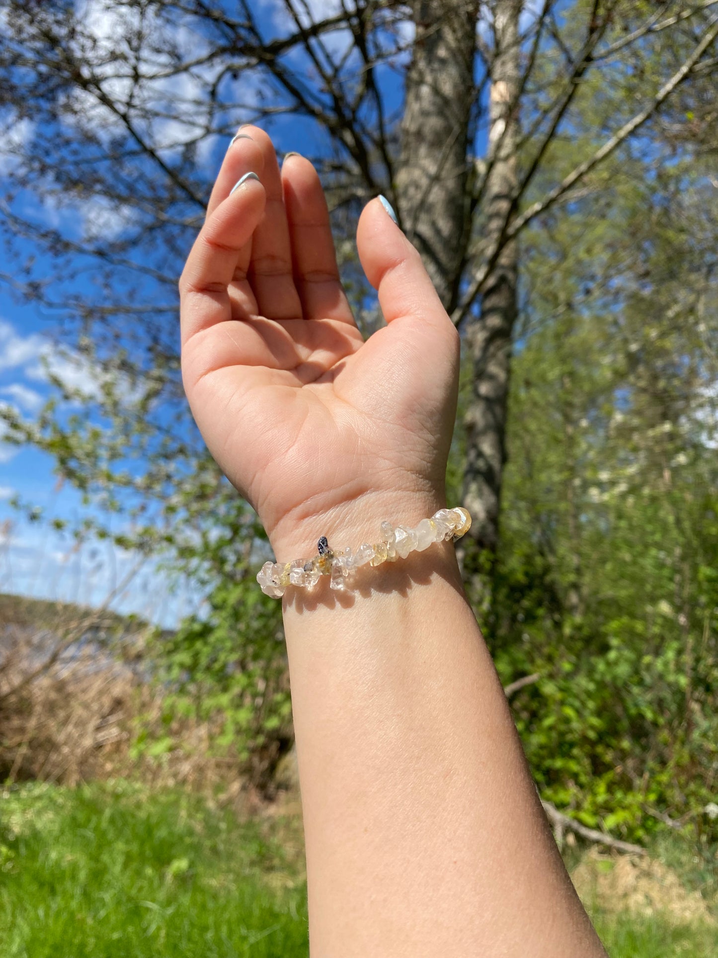 Naturligt guldrutilerat kvarts grus armband