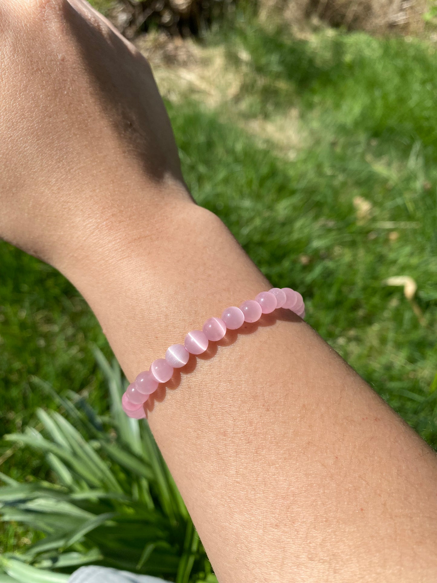 Mörkrosa kattögonsten armband