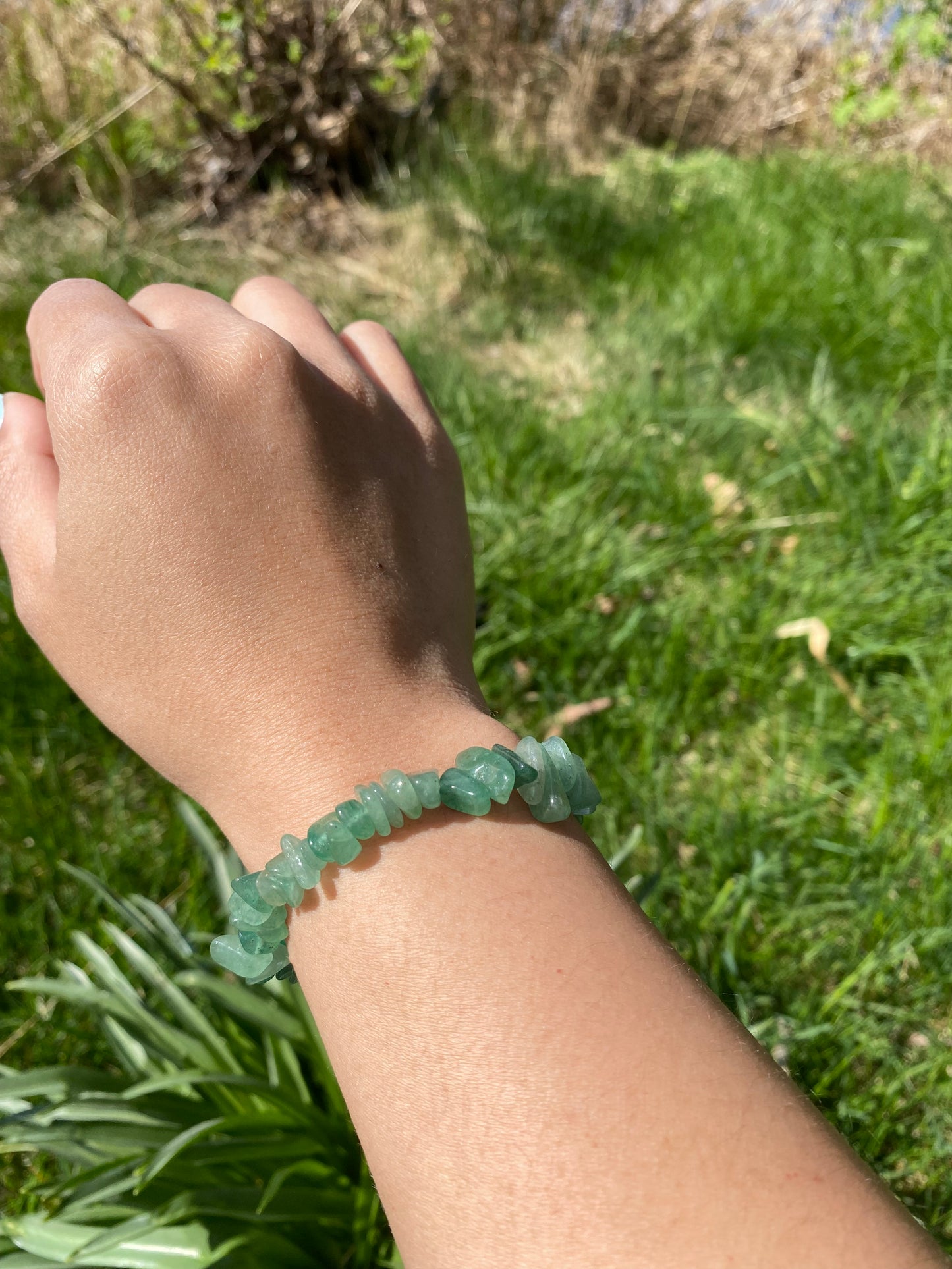 Naturligt grönt aventurin grus armband