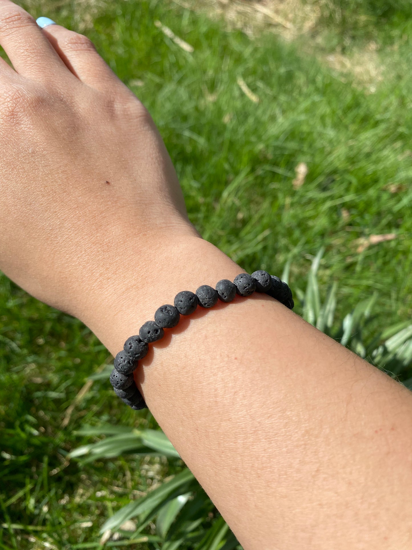 Naturlig lavasten armband