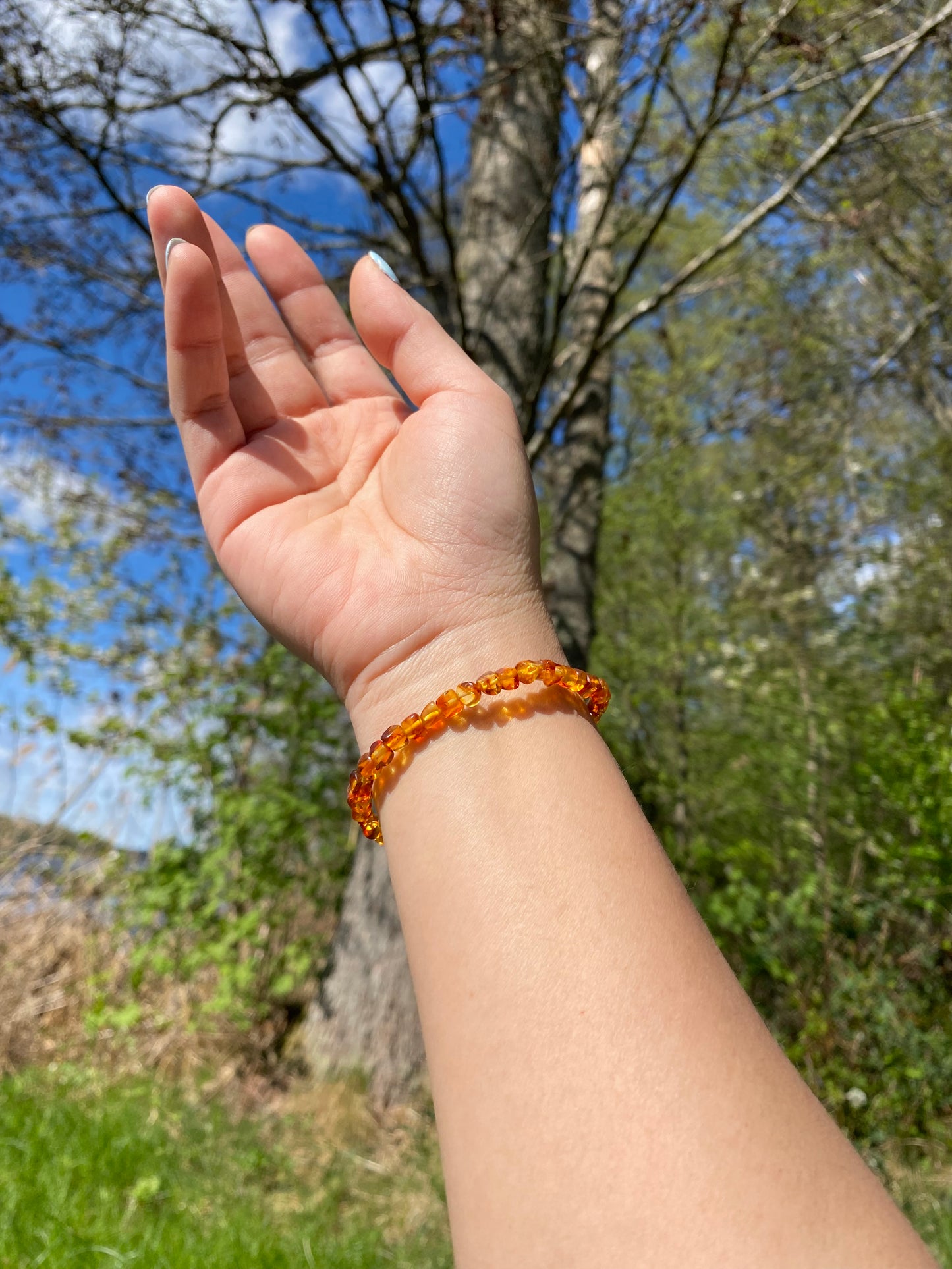 Natural amber square bracelet