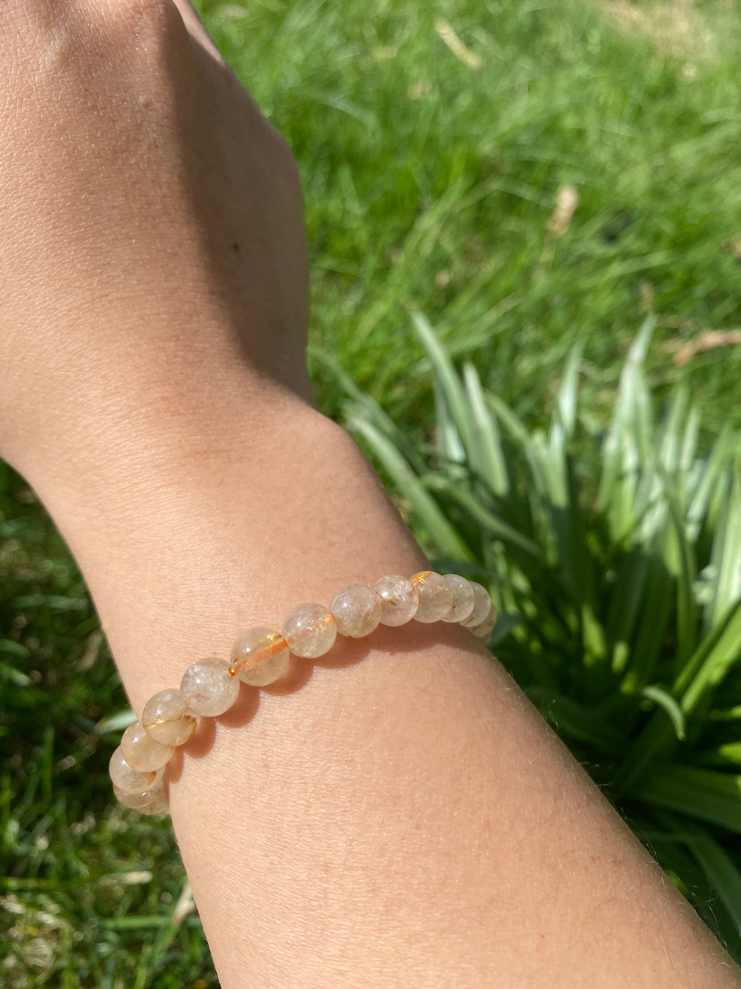Naturligt guld med rutilerad kvarts armband