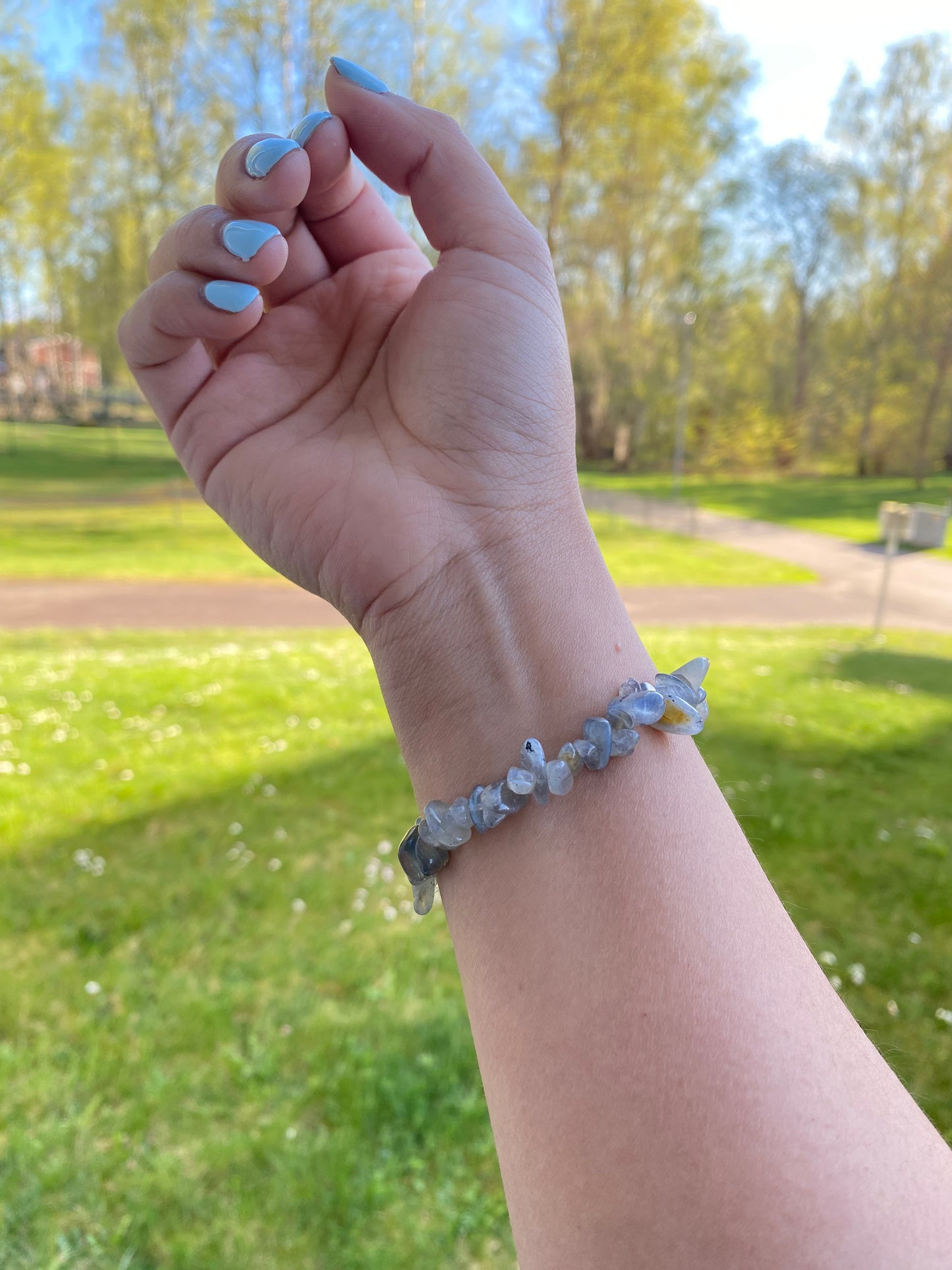 Naturlig Isgrå Labradorit Grus armband
