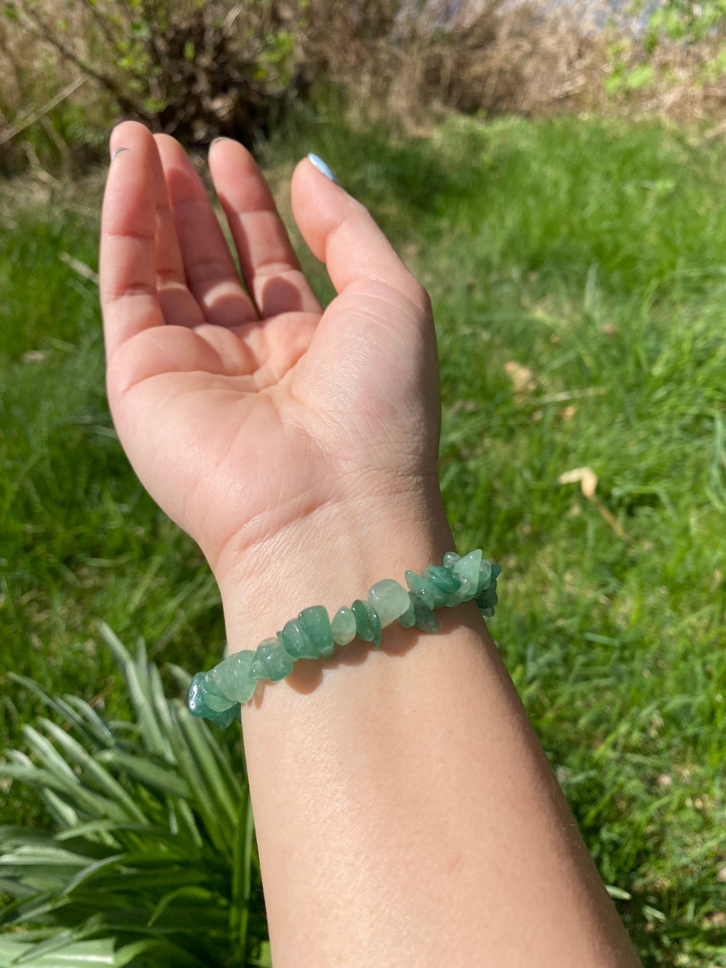 Naturligt grönt aventurin grus armband