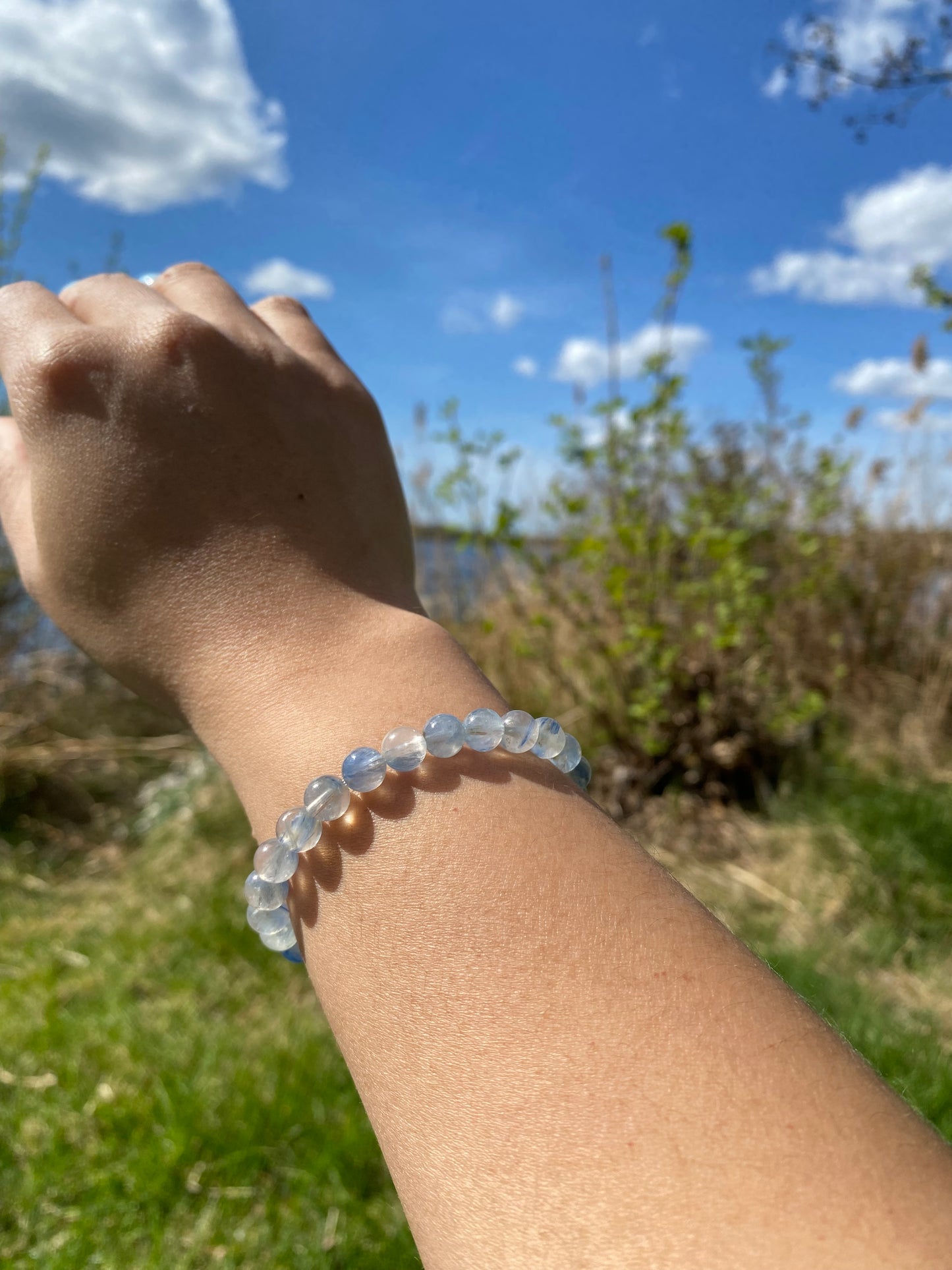 Naturlig Feather Kyanit armband