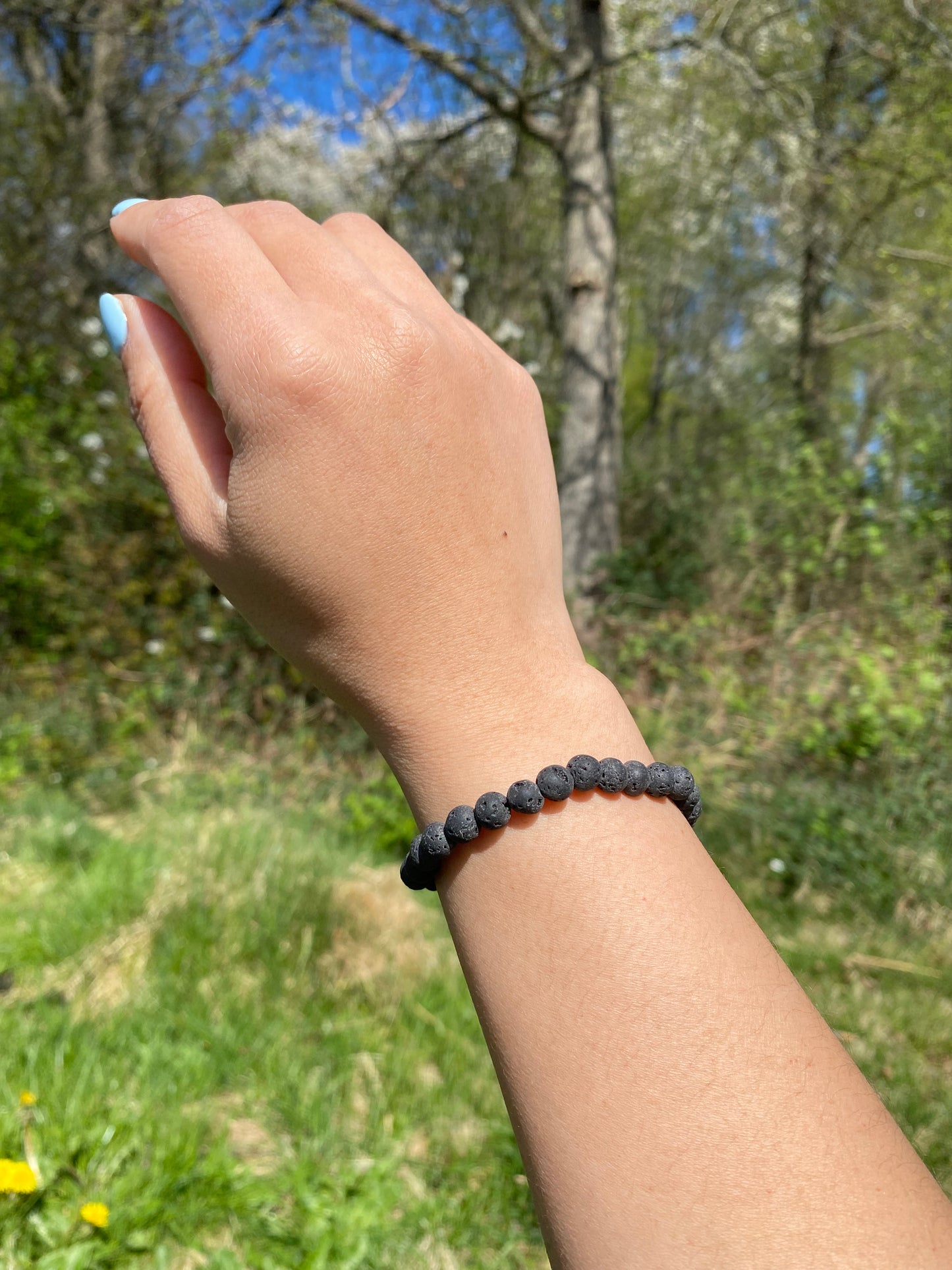 Naturlig lavasten armband