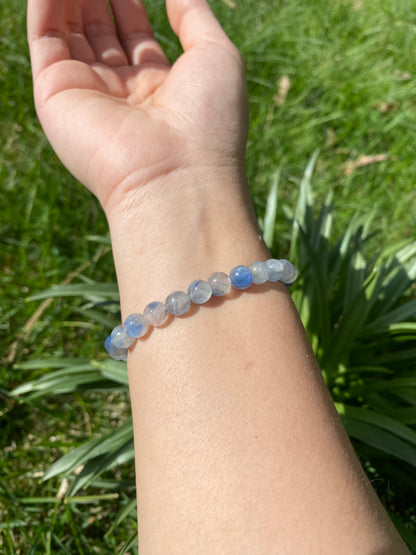 Naturlig Feather Kyanit armband