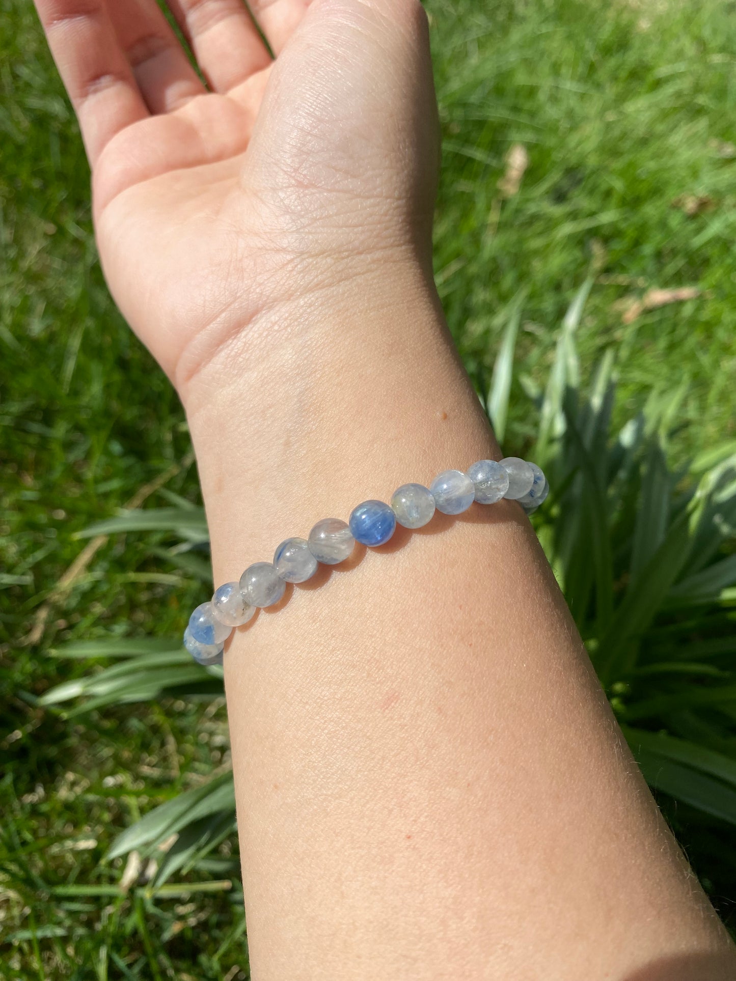 Naturlig Feather Kyanit armband