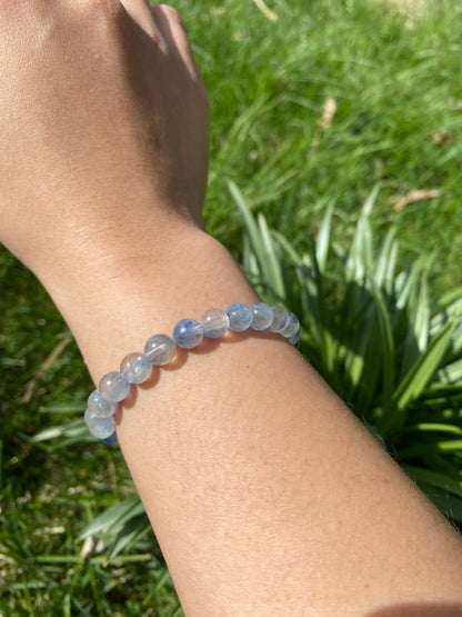 Naturlig Feather Kyanit armband