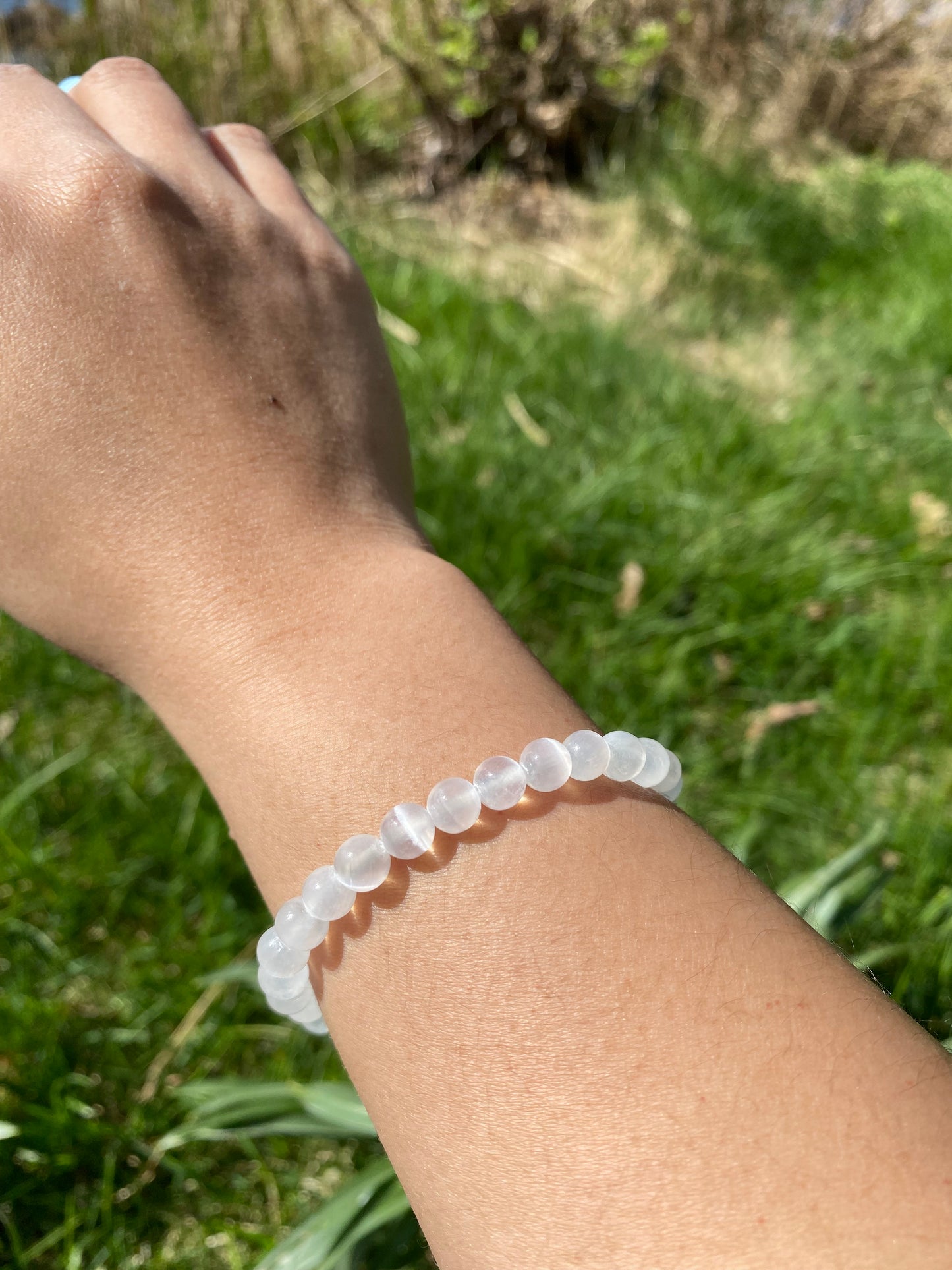 Naturlig selenitsten armband