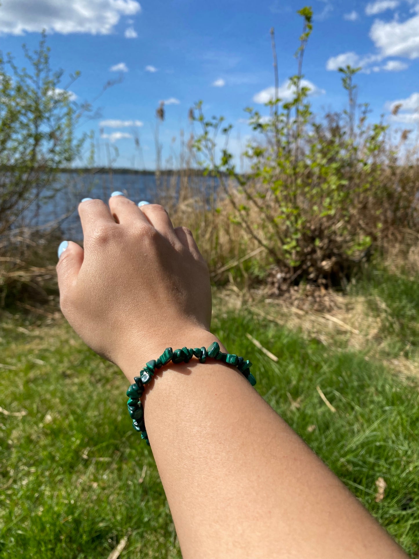 Naturlig malakit grus armband