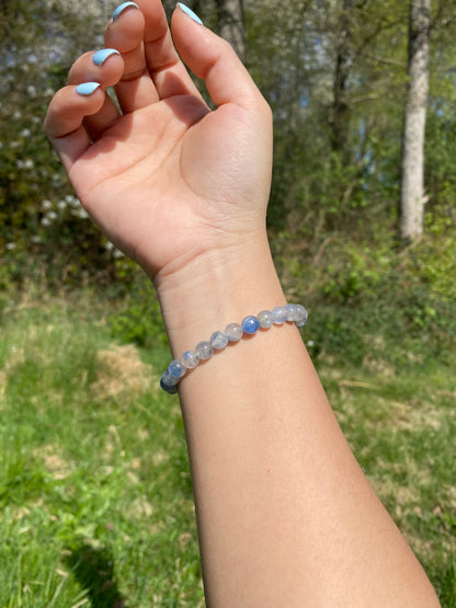Naturlig Feather Kyanit armband