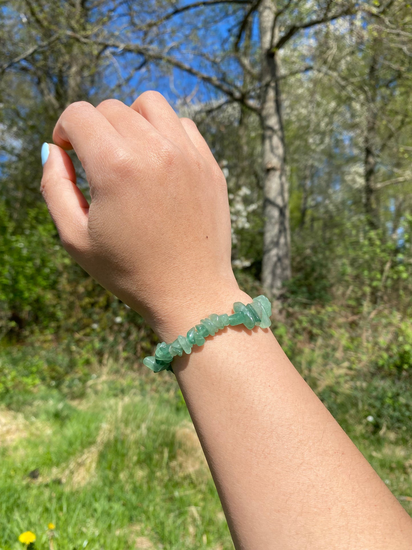Naturligt grönt aventurin grus armband