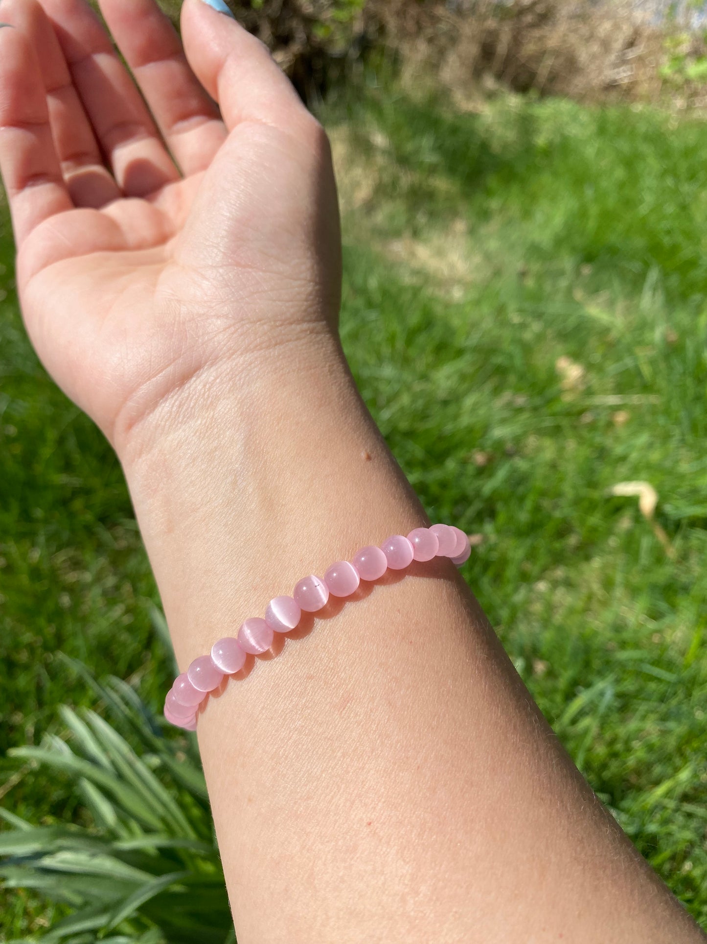 Mörkrosa kattögonsten armband